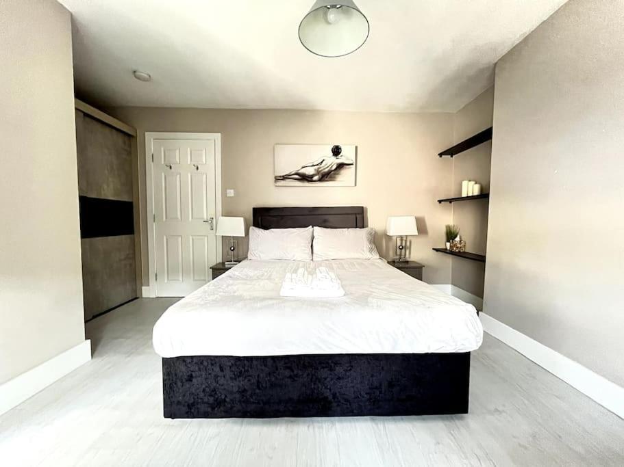 Central Winchester Serviced Apartments Экстерьер фото